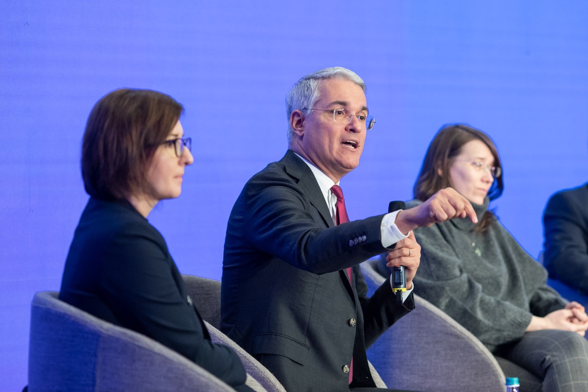 Dragoș Pîslaru: Negocierile pentru legea salarizării unitare au eșuat oficial. PSD, singurul vinovat. România pierde 770 de milioane de euro și șansa la o reformă reală / Care a fost parcursul acestui proiect de lege dezbătut încă din primăvară