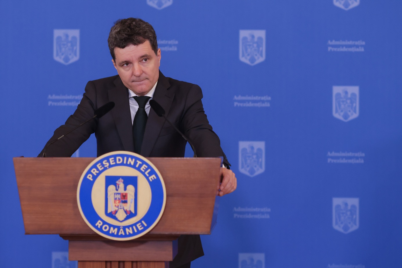 Nicușor Dan anunță că de săptămâna viitoare reîncep consultările pentru un nou guvern
