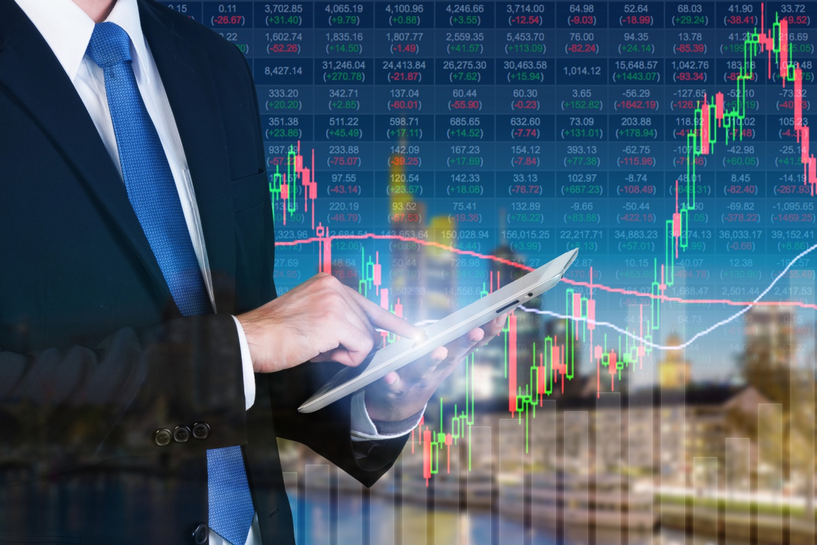 Indicatorul de încredere macroeconomică al CFA a crescut în iulie. Codirlașu: „Economia va continua să stagneze, riscul de recesiune rămâne actual”