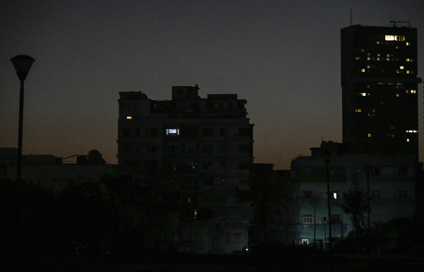 Al șaselea blackout din Cuba în acest an: milioane de oameni au rămas fără curent electric