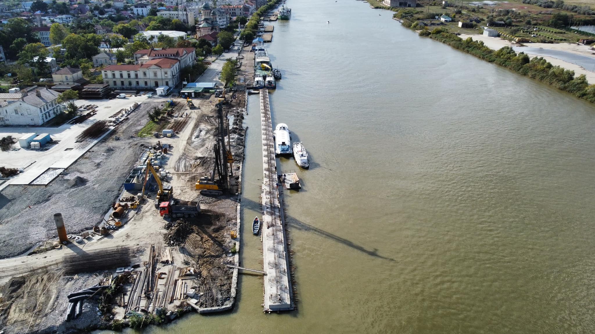 Blocaj pe Canalul Sulina: navele așteaptă până la 4 zile, iar transportul cerealelor s-a scumpit