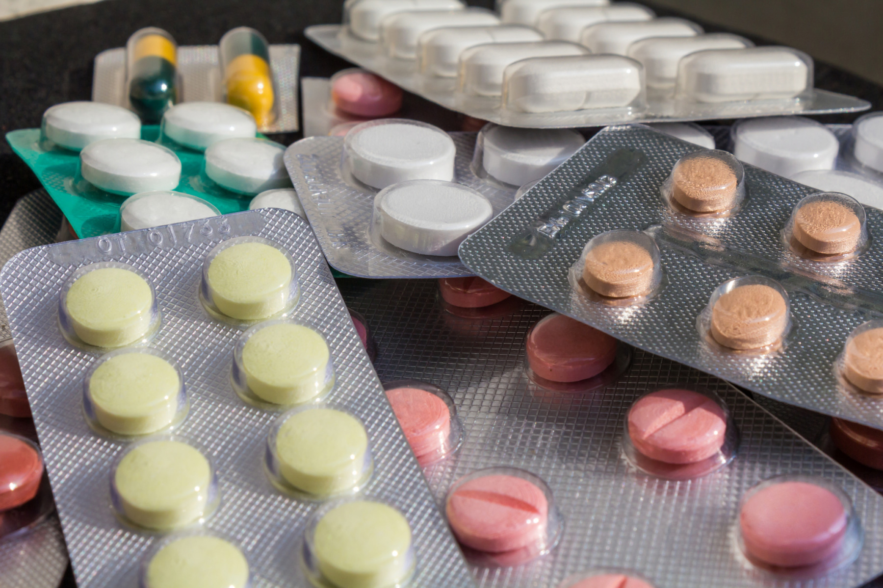Medicii vor putea semnala situaţia discontinuităţii în administrarea unui medicament / Acord încheiat de Colegiul medicilor cu Unifarm