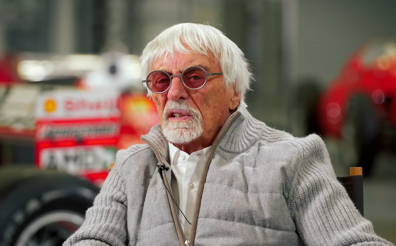 Bernie Ecclestone (95 de ani), fostul șef al F1, arestat pentru deținerea ilegală a unei puști de vânătoare