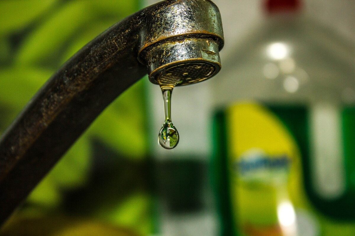 București: Peste 1.800 de blocuri din sectoarele 4 și 5 rămân fără apă caldă din 28 septembrie