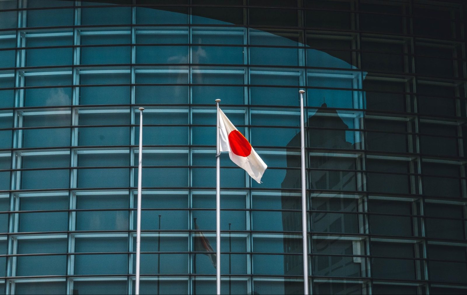 Administrația din Okinawa cere revizuirea acordului militar SUA-Japonia după uciderea unei japoneze de către un pușcaș marin